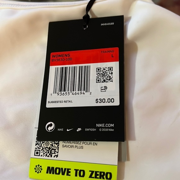 Nike Swoosh Bra - Picture 5 of 7